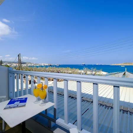 Livadia A * Parikia (Paros)